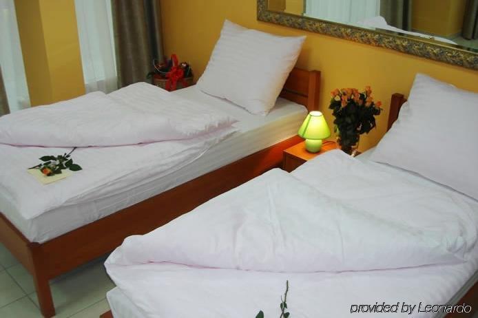 Hotel I Restauracja W Luboniu الغرفة الصورة